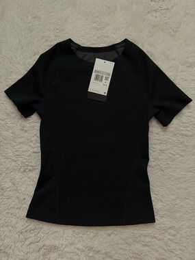 Nike Black Short-Sleeve Women’s Performance Tee